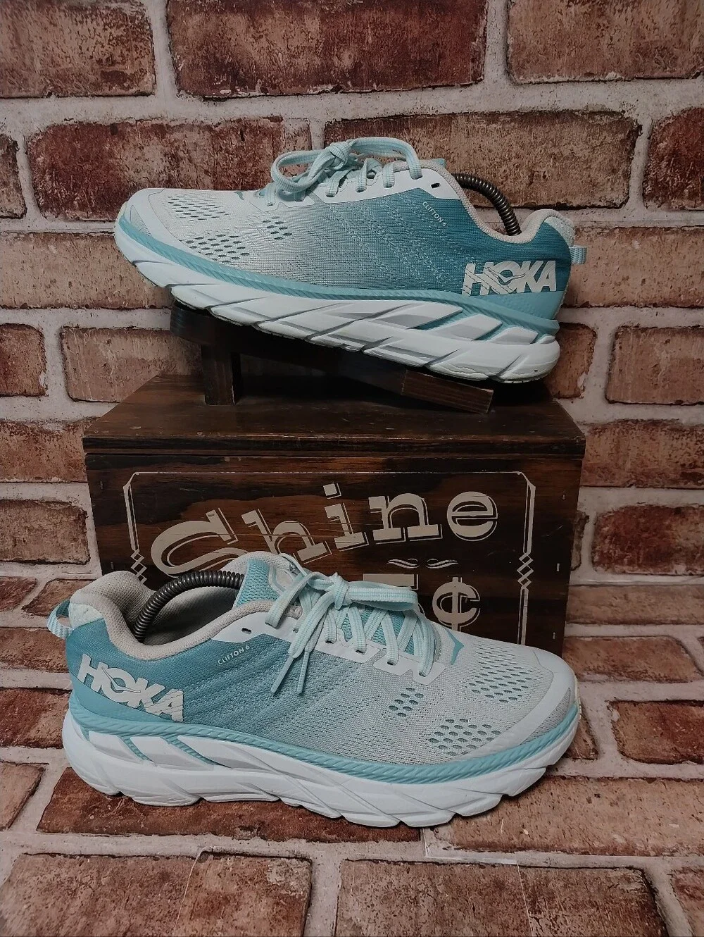Pre-owned Hoka One One Clifton 6